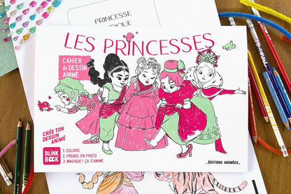 Cahier Les Princesses du Coffret Best Seller BlinkBook, coloriages animés pour enfants 3-9 ans avec personnages de contes féeriques.